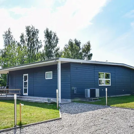 3 Bedroom Nice In Tranekaer